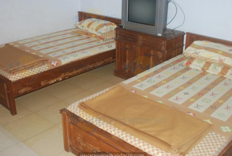  Tampilan Kamar Tidur Sinar Rahayu Putra<br />
Fasilitas kipas angin, 2 bed ukuran 120x200